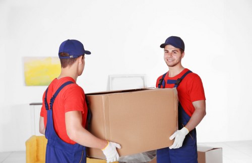 Maida Vale moving assistance with van support for a home relocation