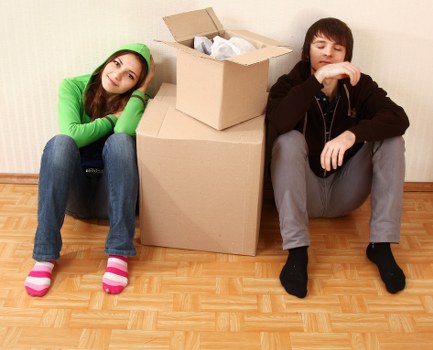 Risk assessment and careful lifting during removals
