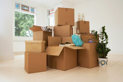 Vehicle and site safety procedures during unloading